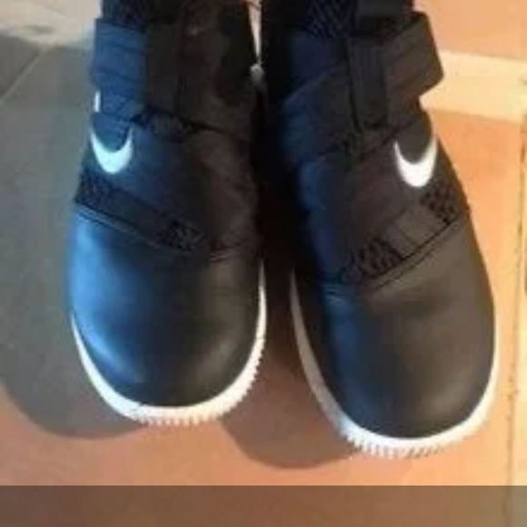 Lebron James 8.5 main image 5